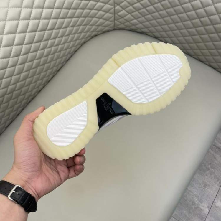 Picture of Louis Vuitton Shoes _SKULVsz38-46mnf026016950